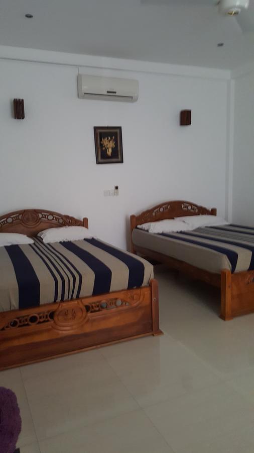 Lokuge Grand Resort Kataragama Exterior photo