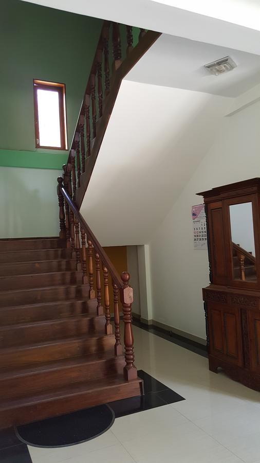 Lokuge Grand Resort Kataragama Exterior photo