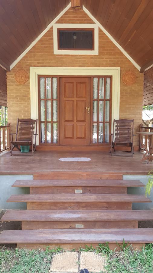 Lokuge Grand Resort Kataragama Exterior photo