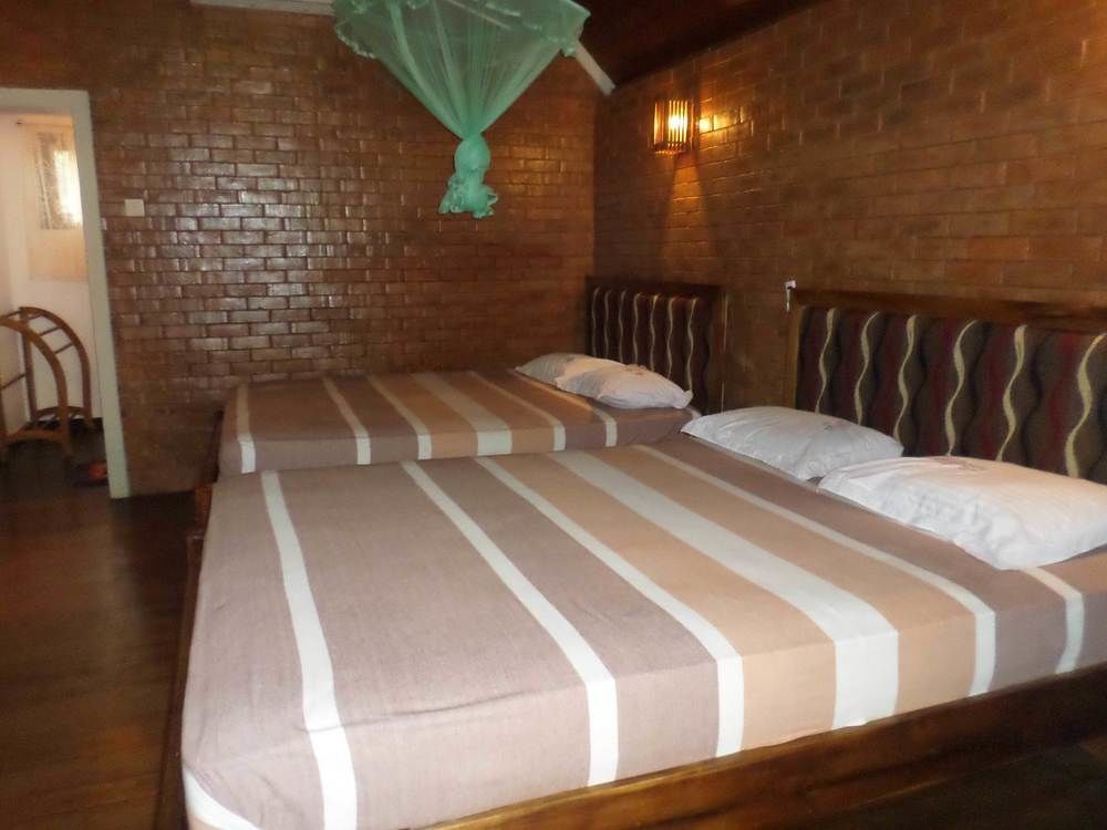 Lokuge Grand Resort Kataragama Exterior photo